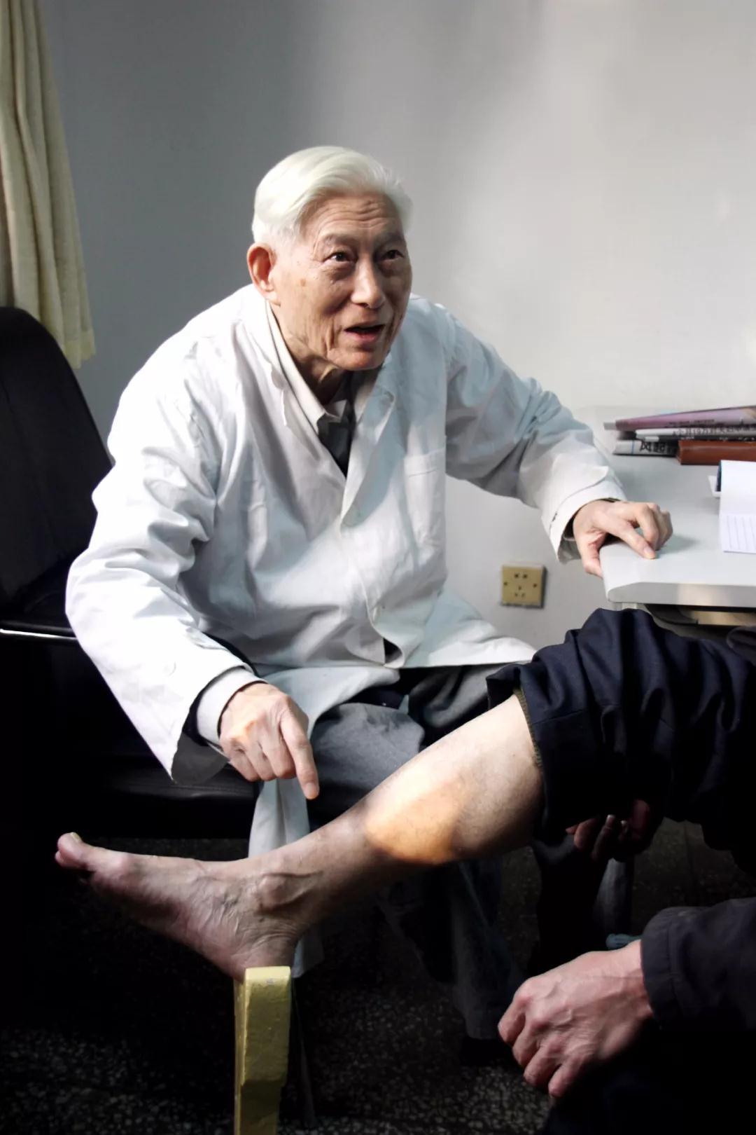除了405位运动员