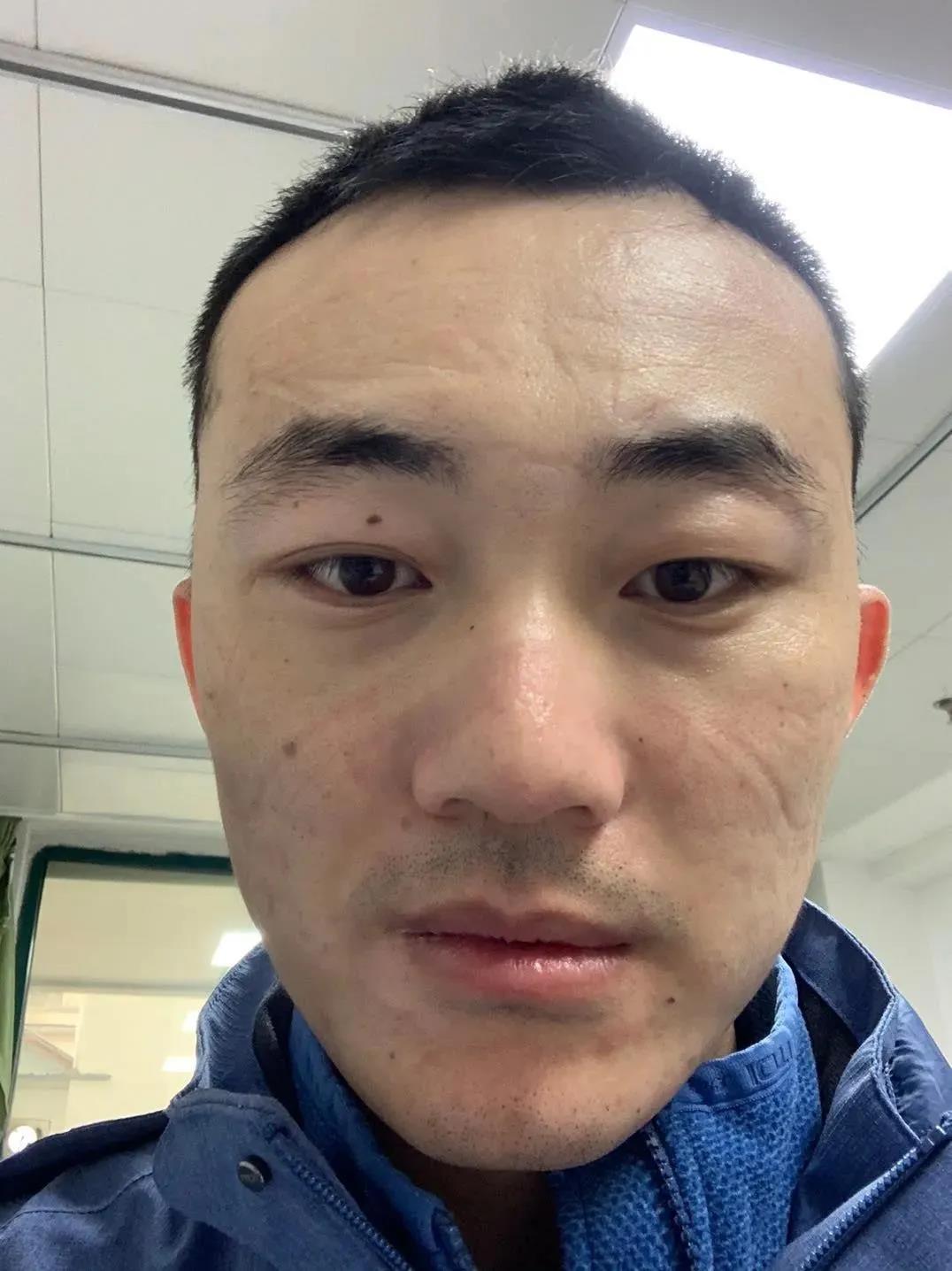 如今他是正在驰援湖北武汉的抗疫人原是